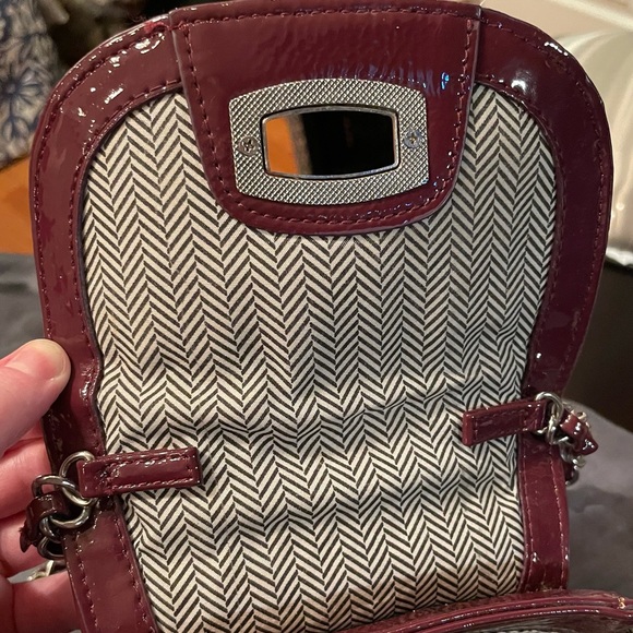Steve Madden Patent Burgundy Crossbody Bag - Picture 14 of 16